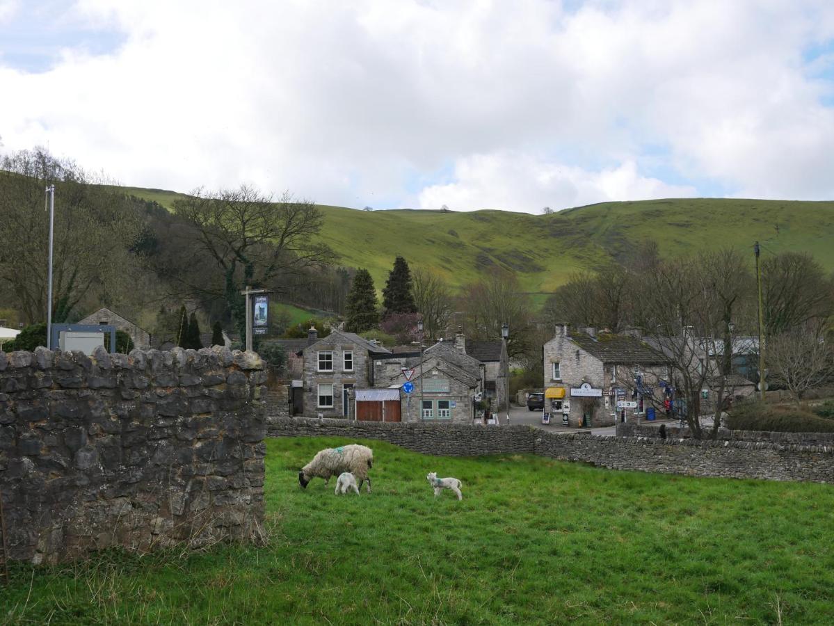 Bulls Head, Castleton Hotel Castleton  Buitenkant foto